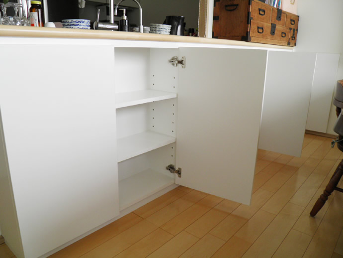 キッチン下収納 開き戸