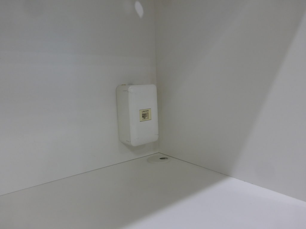 コンセント　家具